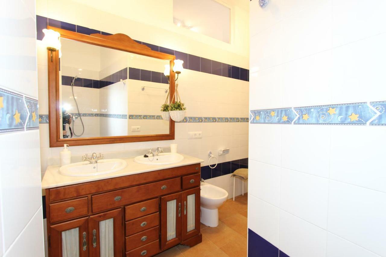 Apartamento Ollerias Málaga Kültér fotó